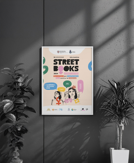 L'immagine è un mockup contenente la locandina realizzata dall'azienda marketing Video Vision per il festival della cultura Street Books 2024. La locandina contiene il nome del festival e una delle illustrazioni di giovani donne.
